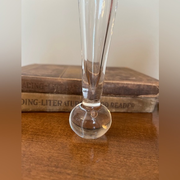 Clear Small Bud Vase Hand Blown Round Bottom Vintage Controlled Bubble - Picture 2 of 6